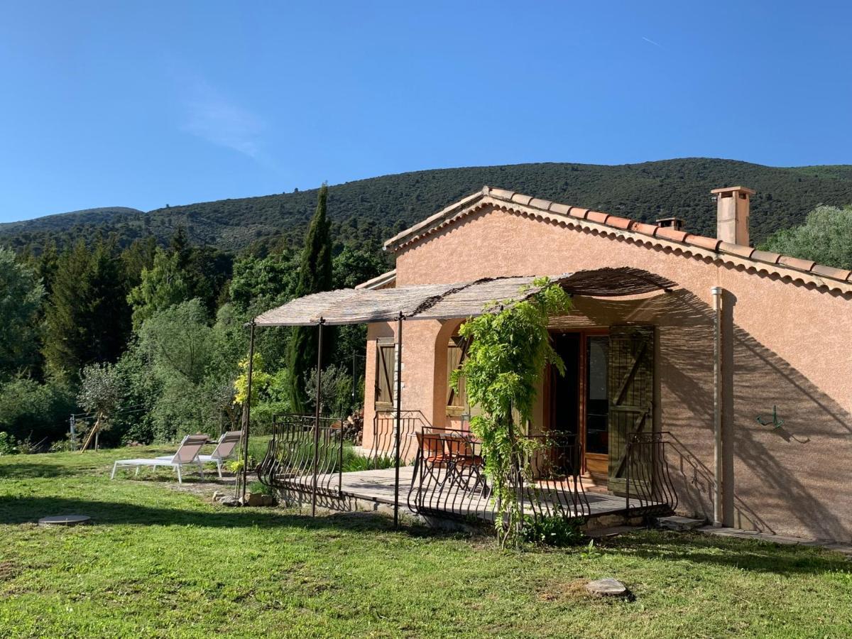 Vila Les Oliviers Vaugines Exteriér fotografie